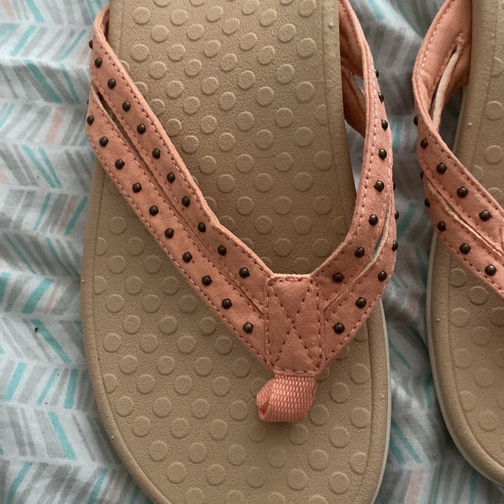 Vionic Flip Flops Flip Flop Size 7 - image 2